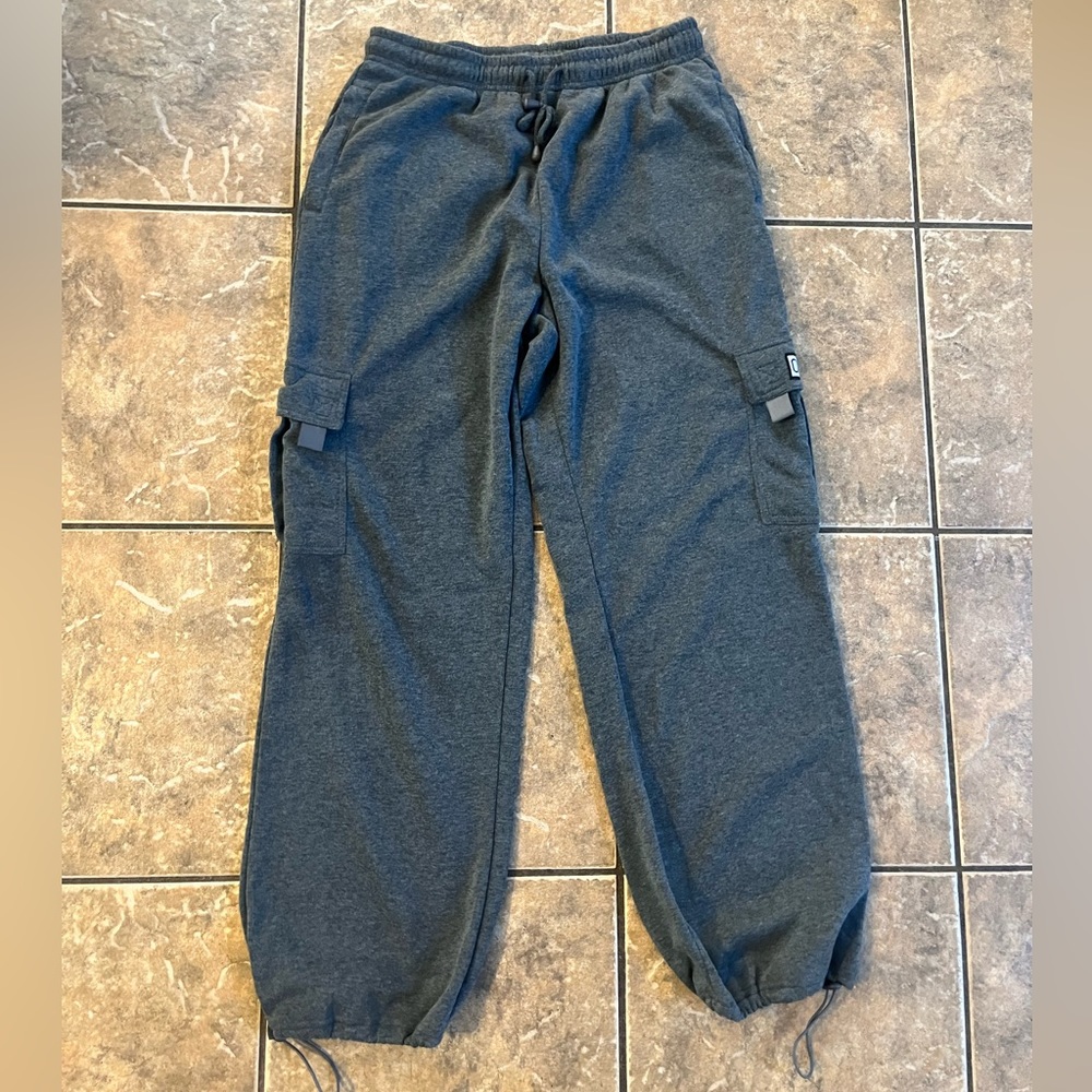 Men’s sweat pants size XL